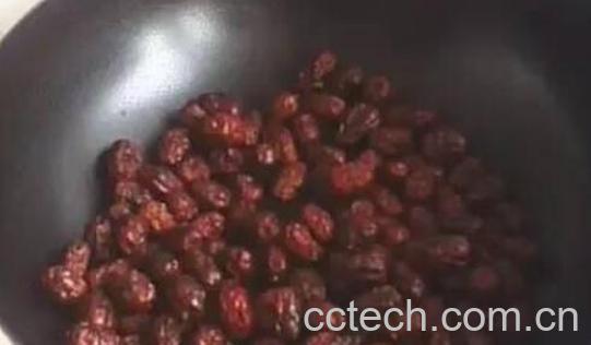 大枣炒焦的功效与作用及禁忌-1