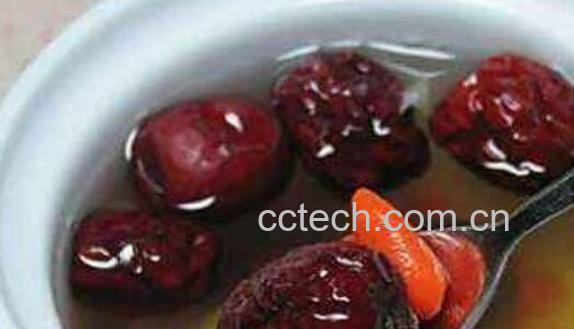 焦枣和红枣泡水的区别-1