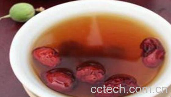 枣泡水喝的功效与作用-0