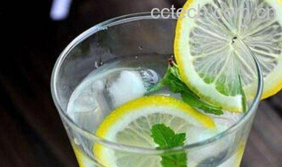 新鲜柠檬怎么泡水好喝 鲜柠檬泡水的正确方法-0