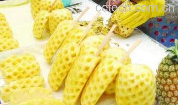 菠萝怎么削皮又不浪费 菠萝去皮最简单的方法-1