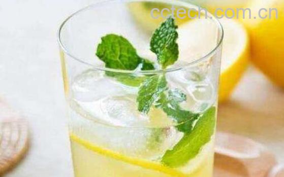 柠檬水怎么做好喝 柠檬水怎样泡效果最好-0