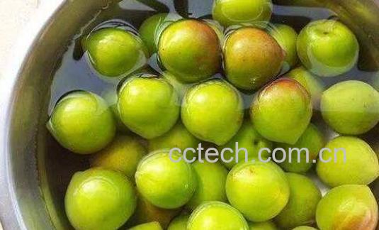 青梅怎么腌制好吃 青梅腌制方法教程-1