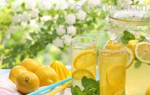 喝柠檬水有什么作用 柠檬水的药用价值-1