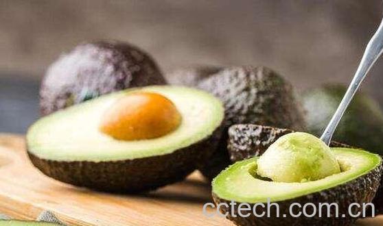 婴儿吃牛油果要蒸熟吗 婴儿如何吃牛油果 -1