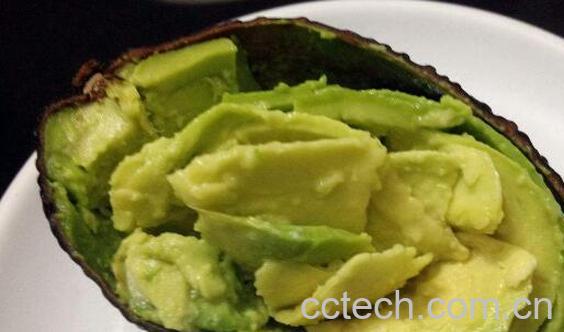 牛油果中毒症状 牛油果真的会中毒吗-1