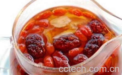 蜜枣泡水的好处和坏处-0