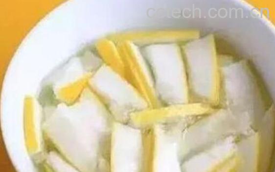 柚子皮泡脚有什么好处-0