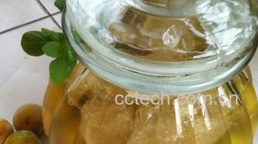 醋泡青梅怎么做 醋泡青梅的功效与作用-1