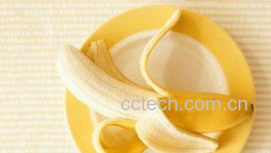 香蕉皮煮水泡脚的功效与作用 香蕉皮的作用-0