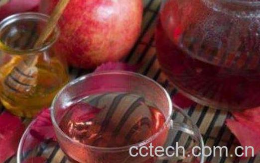 石榴花泡酒喝的功效与作用-1