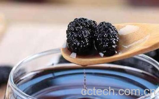 桑葚干泡水的功效与作用及禁忌-0