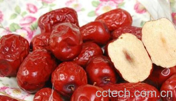 干吃红枣的功效与作用-0