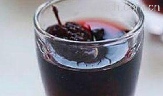 自制桑葚酒的做法 自制桑葚酒的危害-0