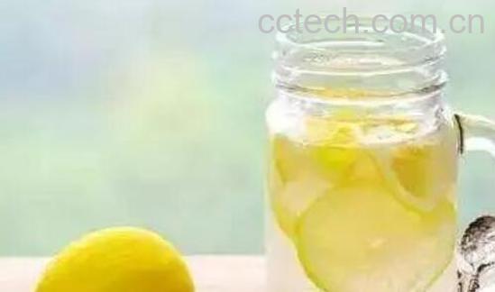 早上喝柠檬水好吗 柠檬水什么时候喝最好-0