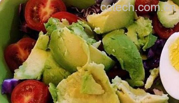 牛油果怎么吃好吃 牛油果的最佳吃法-1