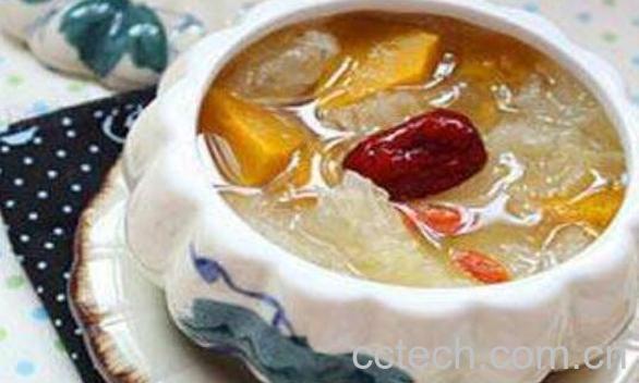 银耳红枣汤的功效与作用及禁忌-0