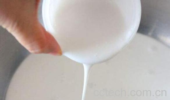 椰浆和椰汁有什么区别 椰浆的功效与作用-0