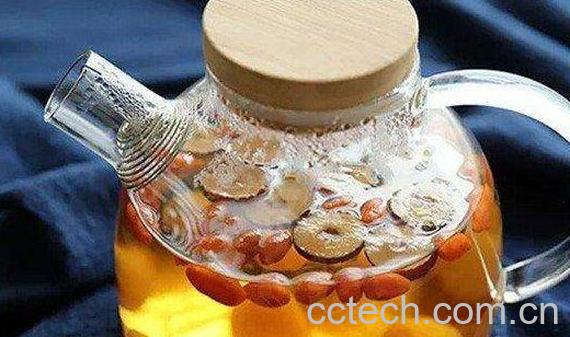 龙眼肉泡水喝的功效与作用-0