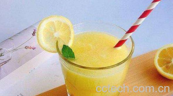 雪梨汁的功效与作用 鲜榨雪梨汁的功效-1