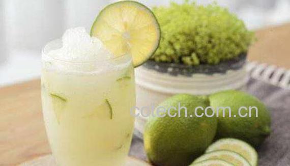 柠檬汁的功效与作用 饮柠檬汁有什么好处-0