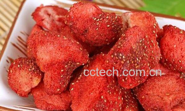 草莓干泡水喝的功效与作用-1