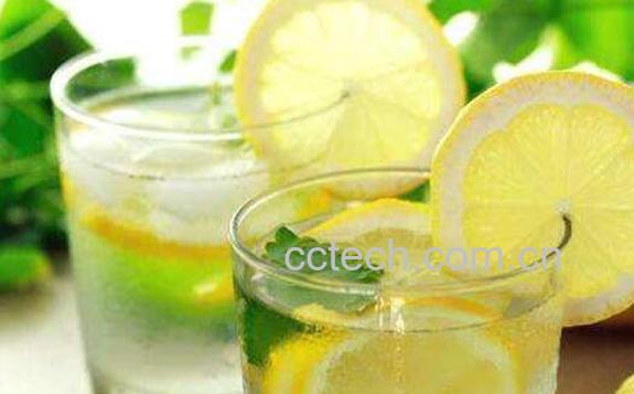 柠檬水的功效与作用 柠檬水的副作用-1