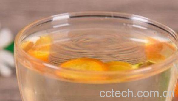 金桔干泡水的功效与作用 金桔干泡水的禁忌-0