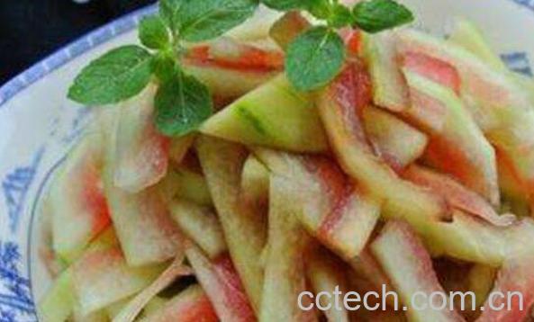 西瓜皮怎么吃 西瓜皮的家常做法大全-0