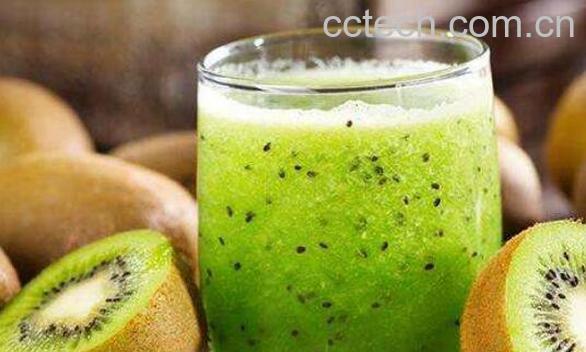  每天喝猕猴桃汁的功效与作用-1
