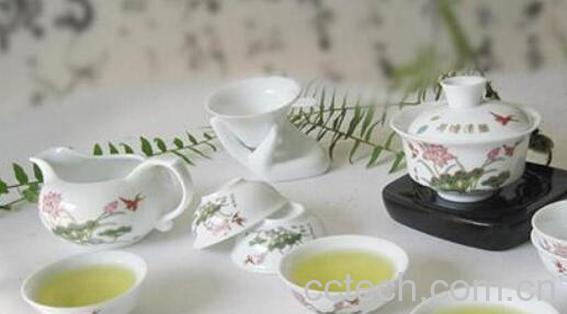 白瓷茶具适合什么茶 白瓷茶壶泡什么茶好-1
