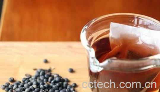 黑豆茶的功效与作用 喝黑豆茶的好处-0