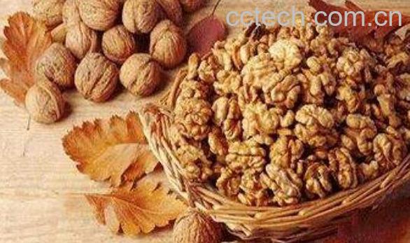 核桃仁的功效与作用 吃核桃仁的好处-0