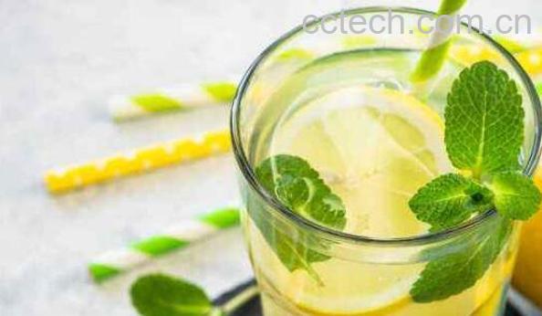 喝柠檬水有什么好处 长期喝柠檬水的坏处-1