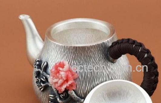 银茶壶第一次用怎么处理 银壶首次使用方法-1