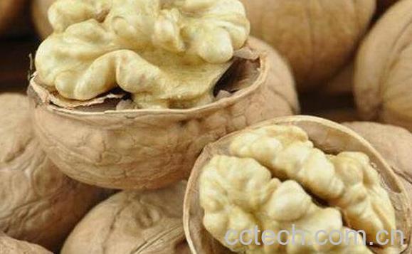 吃核桃有什么好处 吃核桃的好处与功效-1