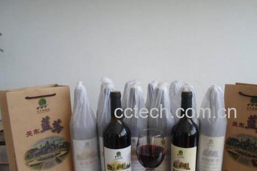 蓝莓酒最好的自酿方法 喝蓝莓酒的好处-1