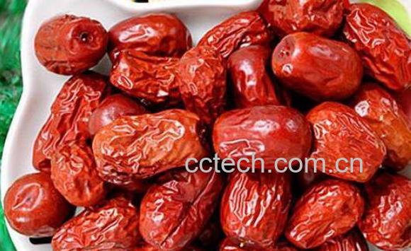 干枣去皮的最简单方法 枣泥的常见吃法-0