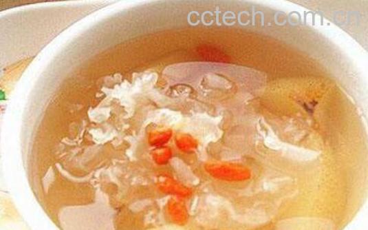 冰糖雪梨怎么做 冰糖雪梨的功效与作用-0