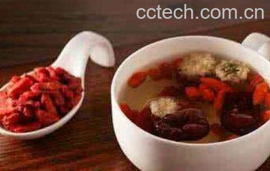 男人喝红枣泡水的好处-0