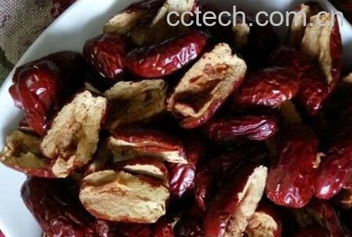 炒枣泡水的好处和坏处-0