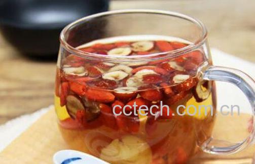 大枣枸杞泡水的功效 大枣枸杞泡水有什么好处-0