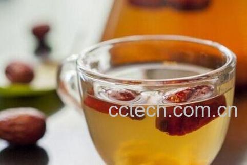大枣泡水喝的功效 大枣如何泡水喝-1