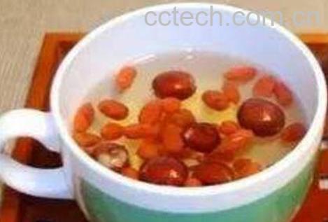 枸杞大枣泡水正确方法-1