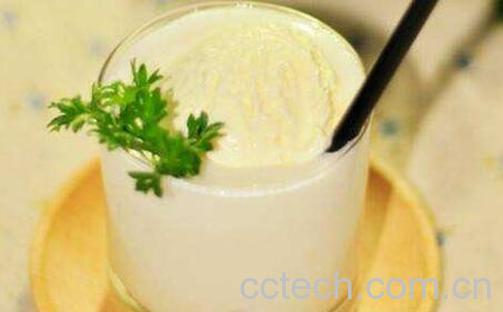 香蕉牛奶的功效与作用-0