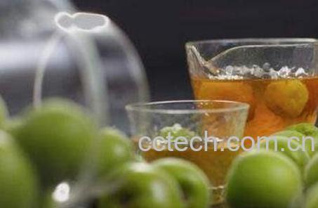 梅子酒的功效与作用及做法-1