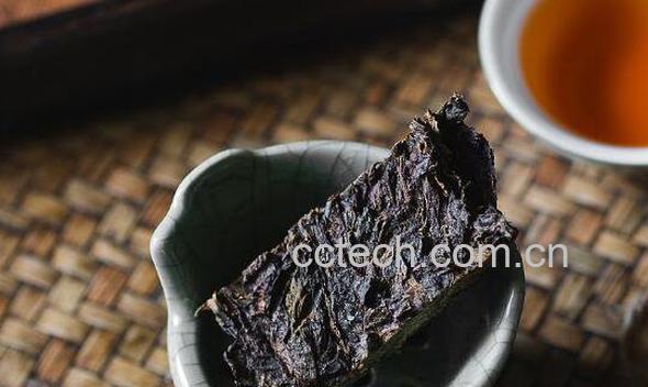安化黑茶的功效与作用 喝安化黑茶的副作用-0