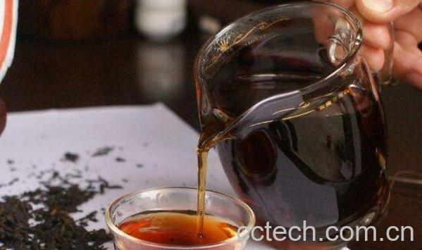 隔夜茶能喝吗 隔夜茶的危害有哪些-1