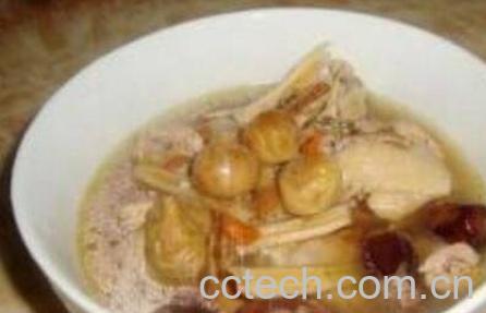 无花果煲鸡汤的功效与作用-1