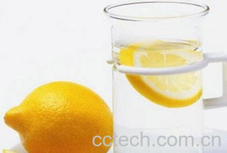 柠檬水的功效与作用 柠檬水的药用价值-0